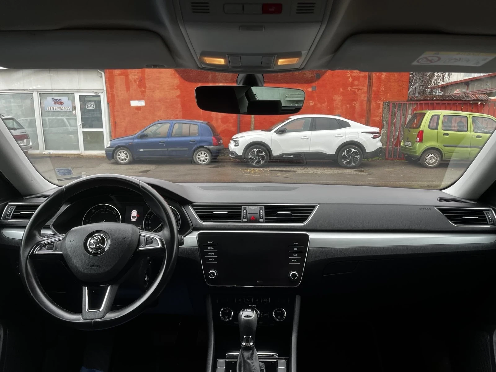 Skoda Superb 1.6 TDI , снимка 10 - Автомобили и джипове - 54383108