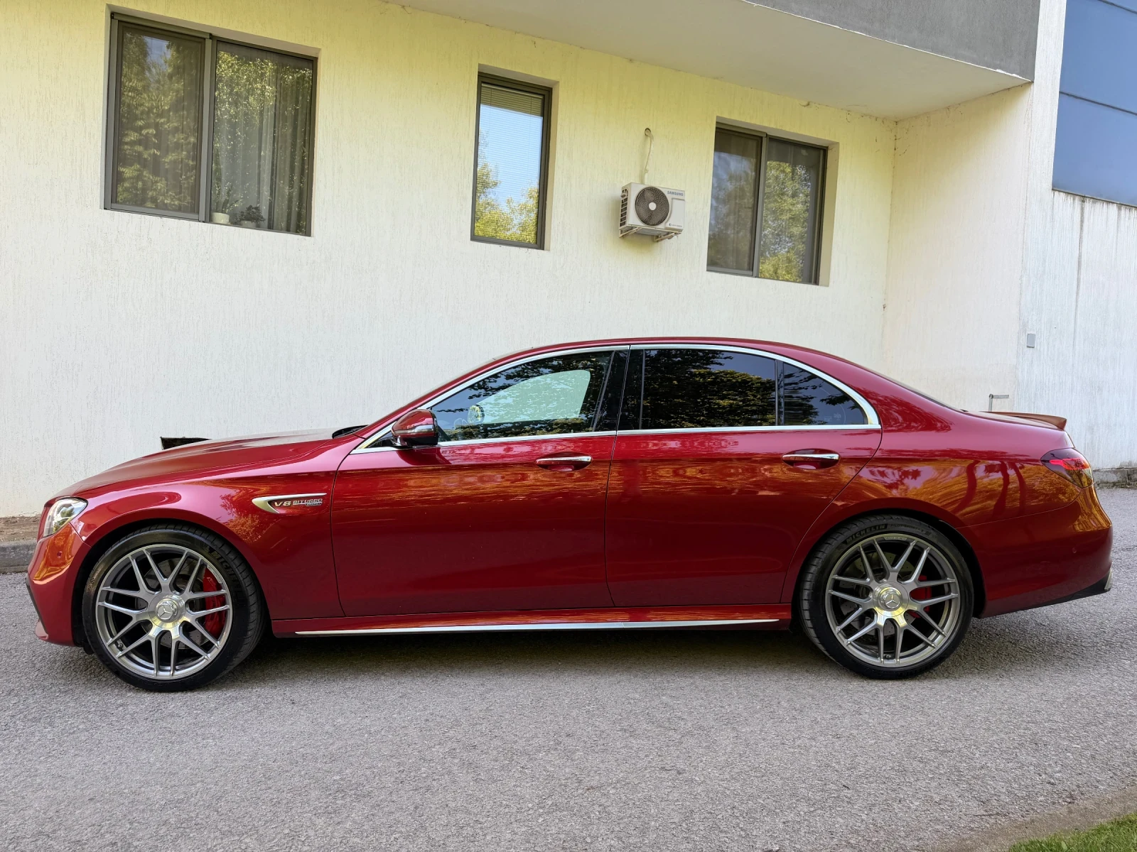 Mercedes-Benz E 63 AMG s / FACE / 4-MATIC+ , снимка 4 - Автомобили и джипове - 54672512