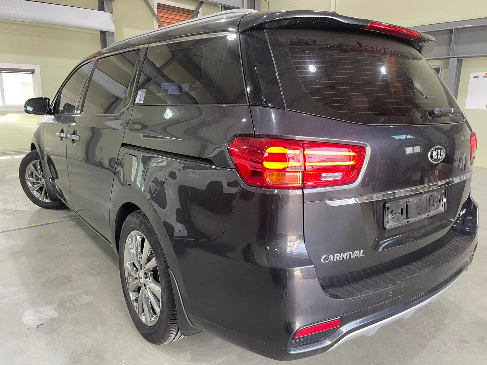 Kia Carnival 3.3 V6 ! 8+ 1 ! Noblesse Special !, снимка 6 - Автомобили и джипове - 54932402