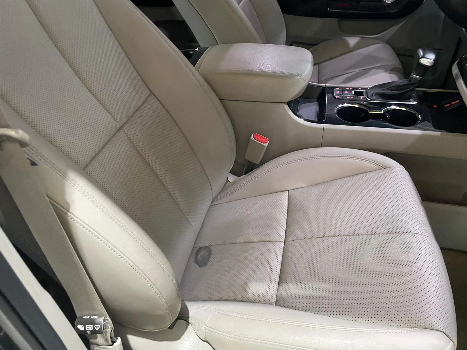 Kia Carnival 3.3 V6 ! 8+ 1 ! Noblesse Special !, снимка 10 - Автомобили и джипове - 54932402