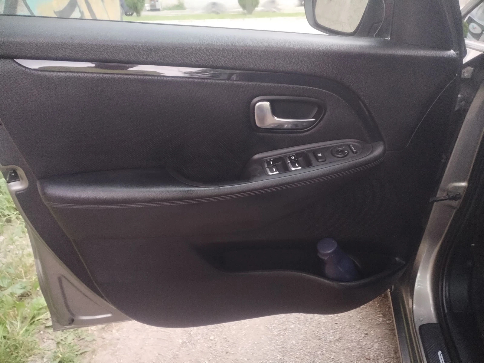 Kia Carens 1.7 crdi, снимка 13 - Автомобили и джипове - 55015468