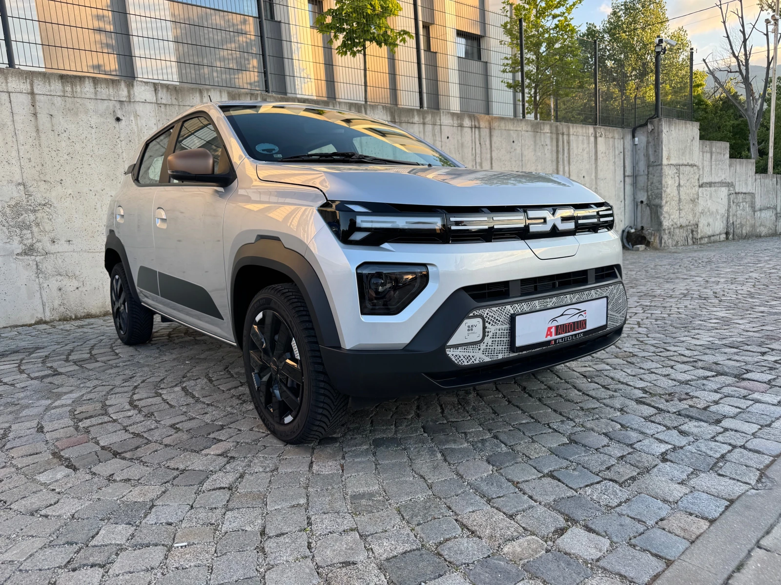 Dacia Spring Xtreme, снимка 2 - Автомобили и джипове - 55167851