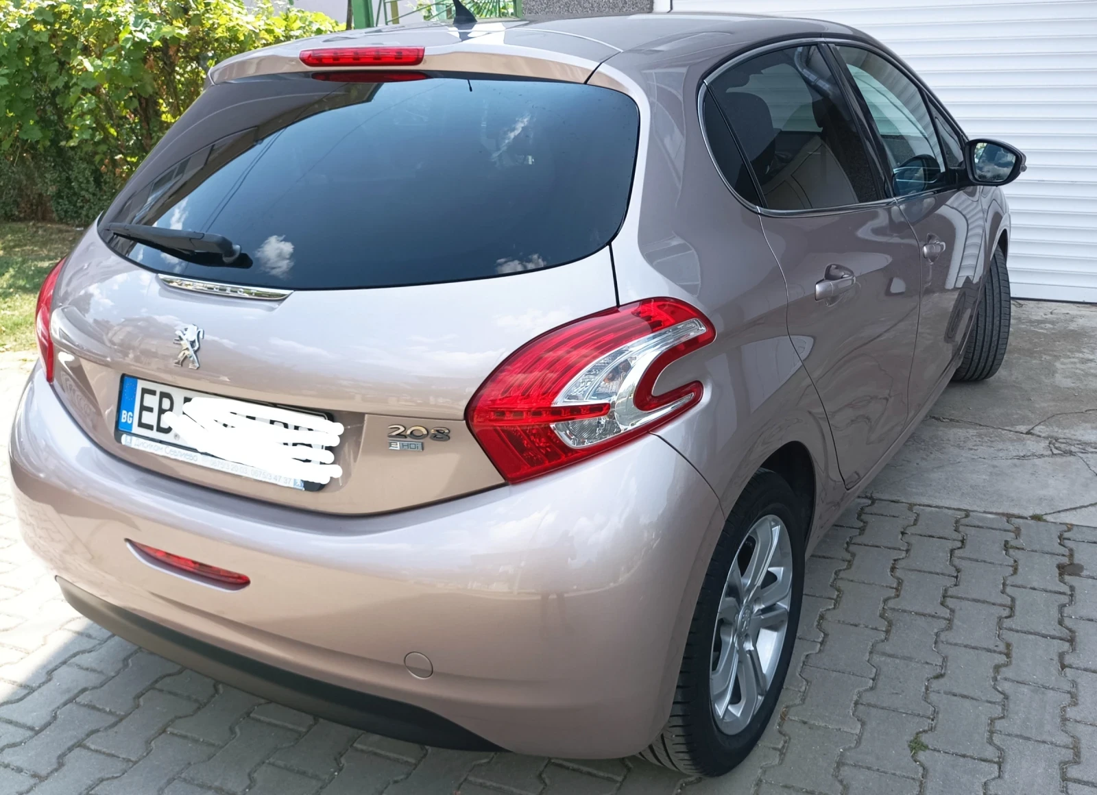 Peugeot 208, снимка 3 - Автомобили и джипове - 55339628