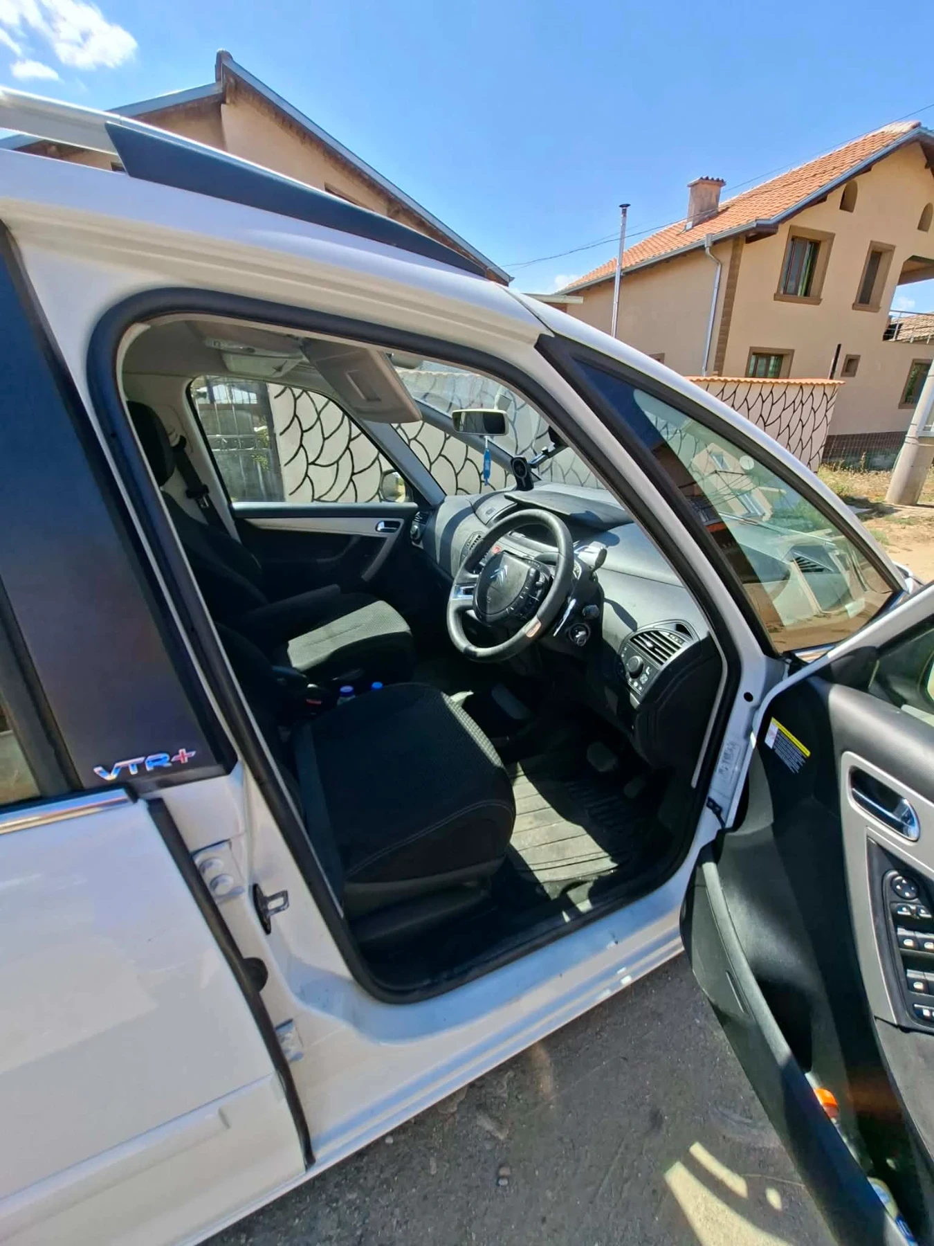 Citroen C4, снимка 8 - Автомобили и джипове - 55834429