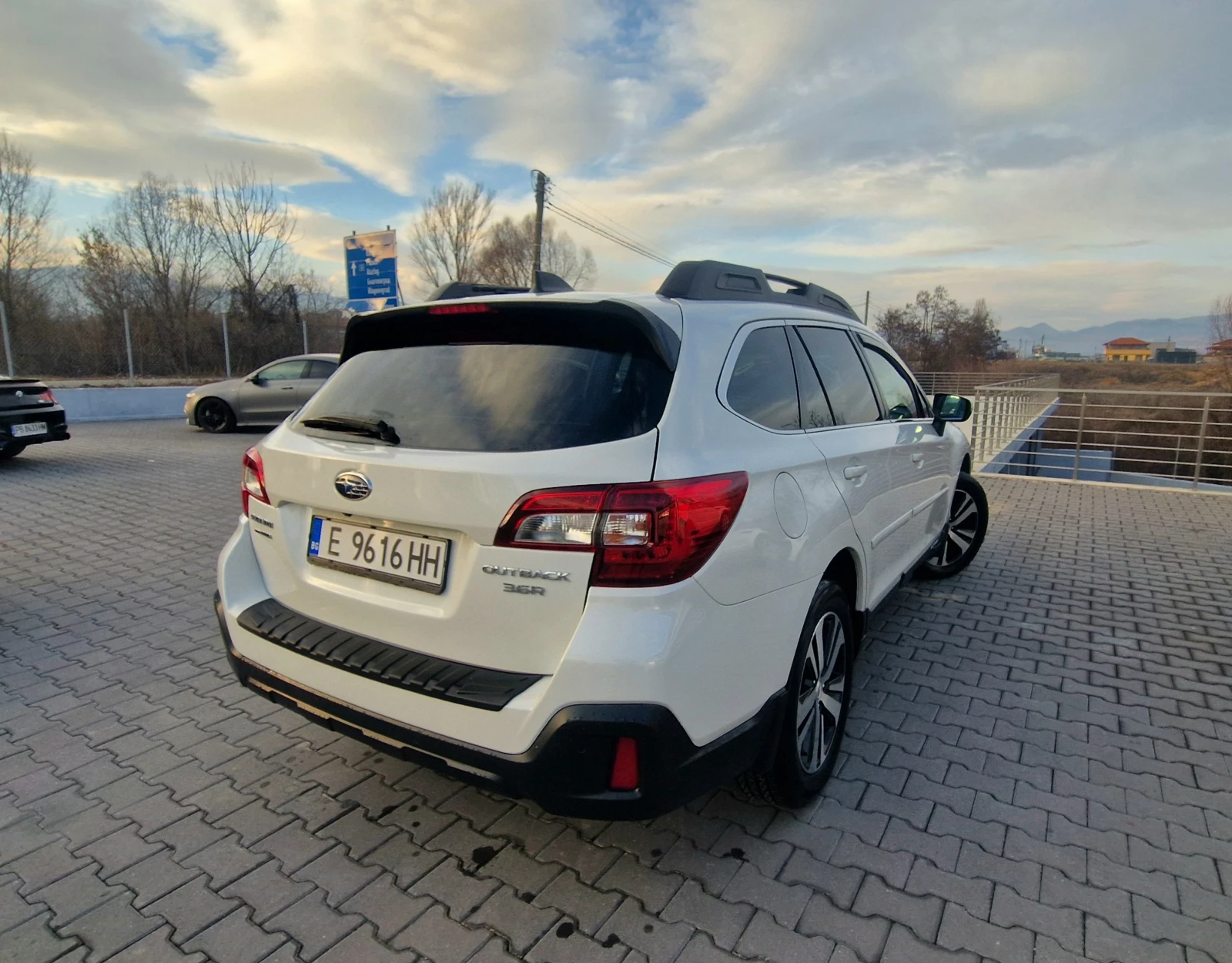 Subaru Outback ЛИЗИНГ, снимка 2 - Автомобили и джипове - 55950419