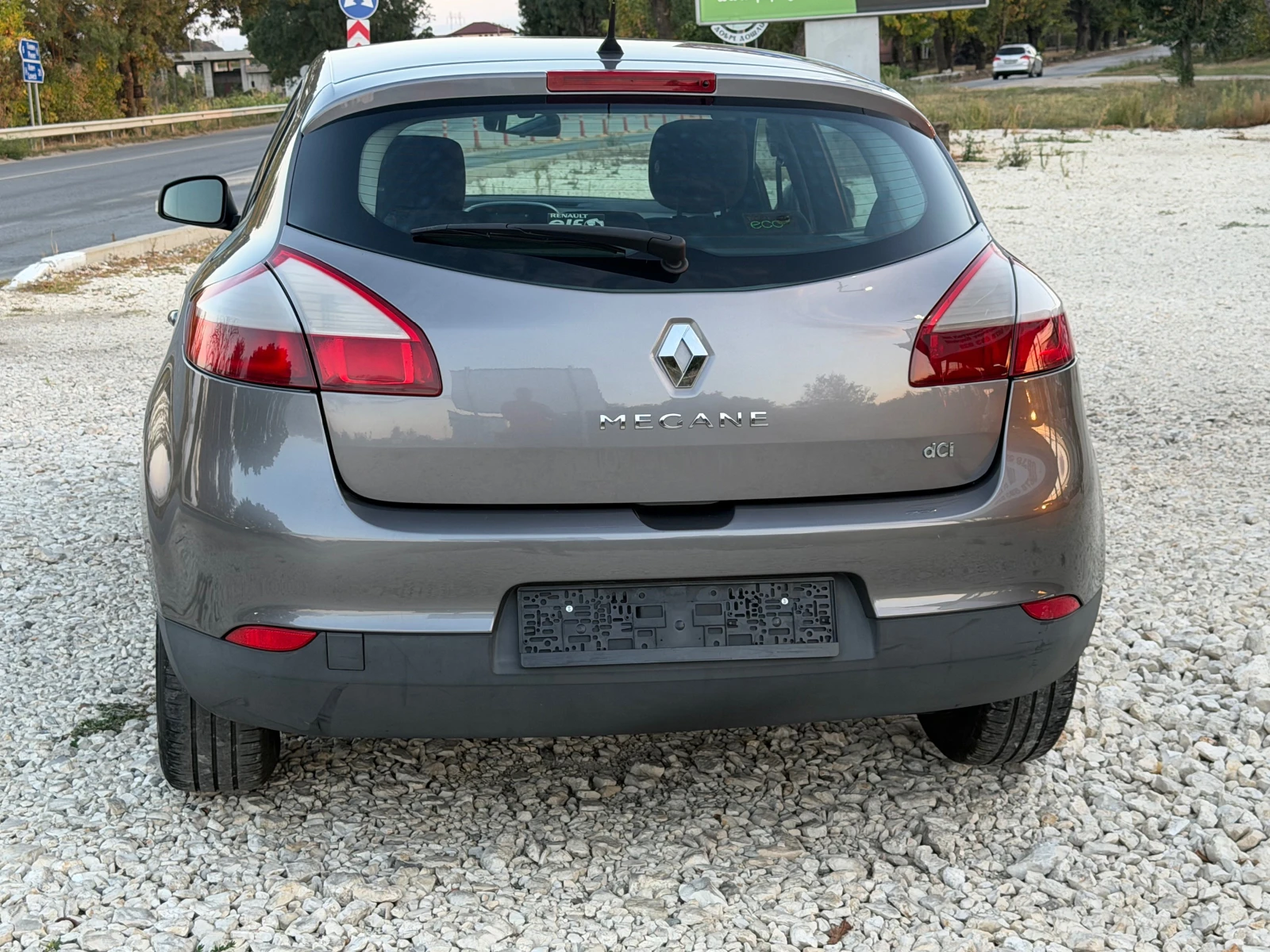 Renault Megane 1.5DCi/86p.s-Hatchback-5 vrati, снимка 6 - Автомобили и джипове - 56347615