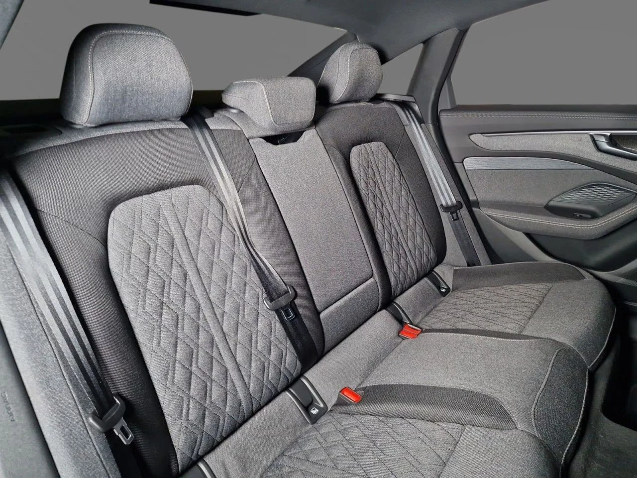 Audi A6 E-HYBRID QUATTRO S-LINE EDITION ONE HEAD-UP B&O | Mobile.bg � ����������� 11