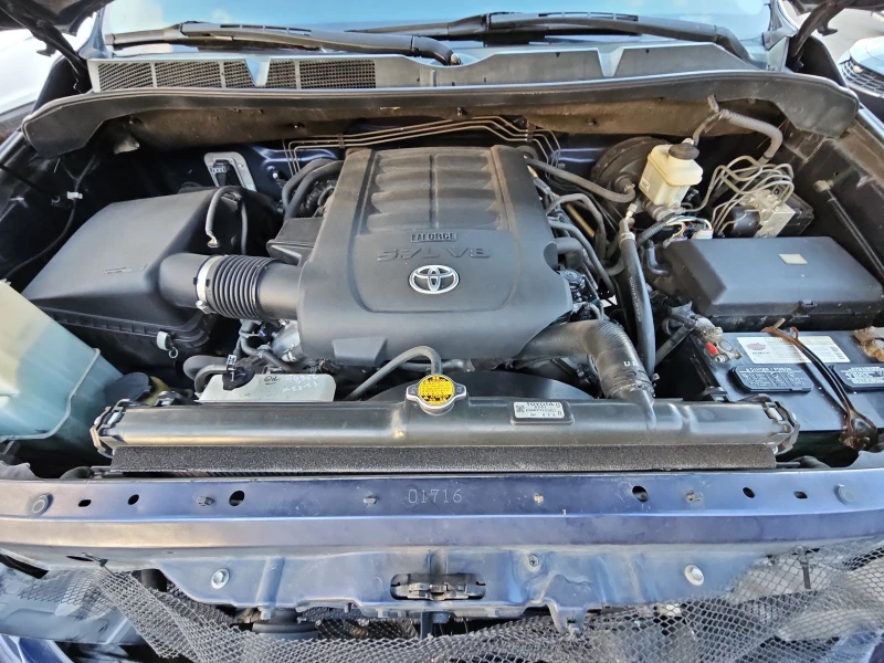 Toyota Tundra 5.7 V8 Crew Cab Extra Short Bed, снимка 13 - Автомобили и джипове - 48886025