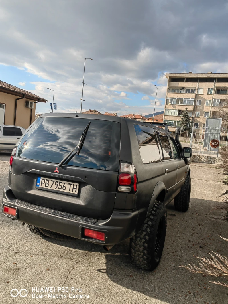 Mitsubishi Pajero sport, снимка 10 - Автомобили и джипове - 48979594