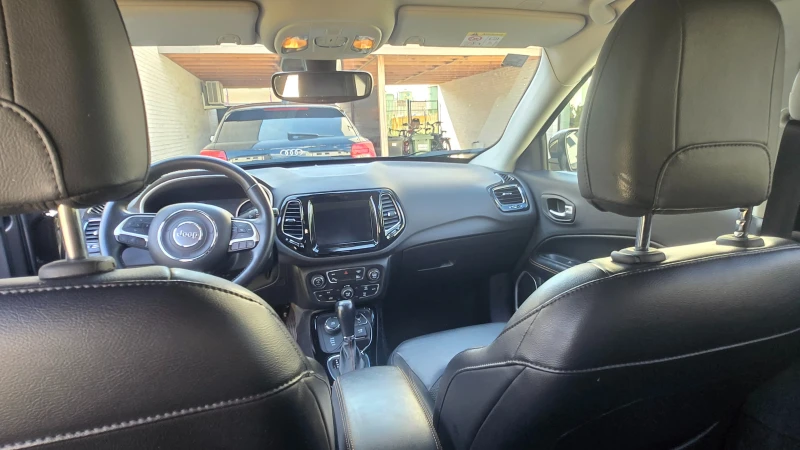 Jeep Compass Limited, снимка 11 - Автомобили и джипове - 51784879
