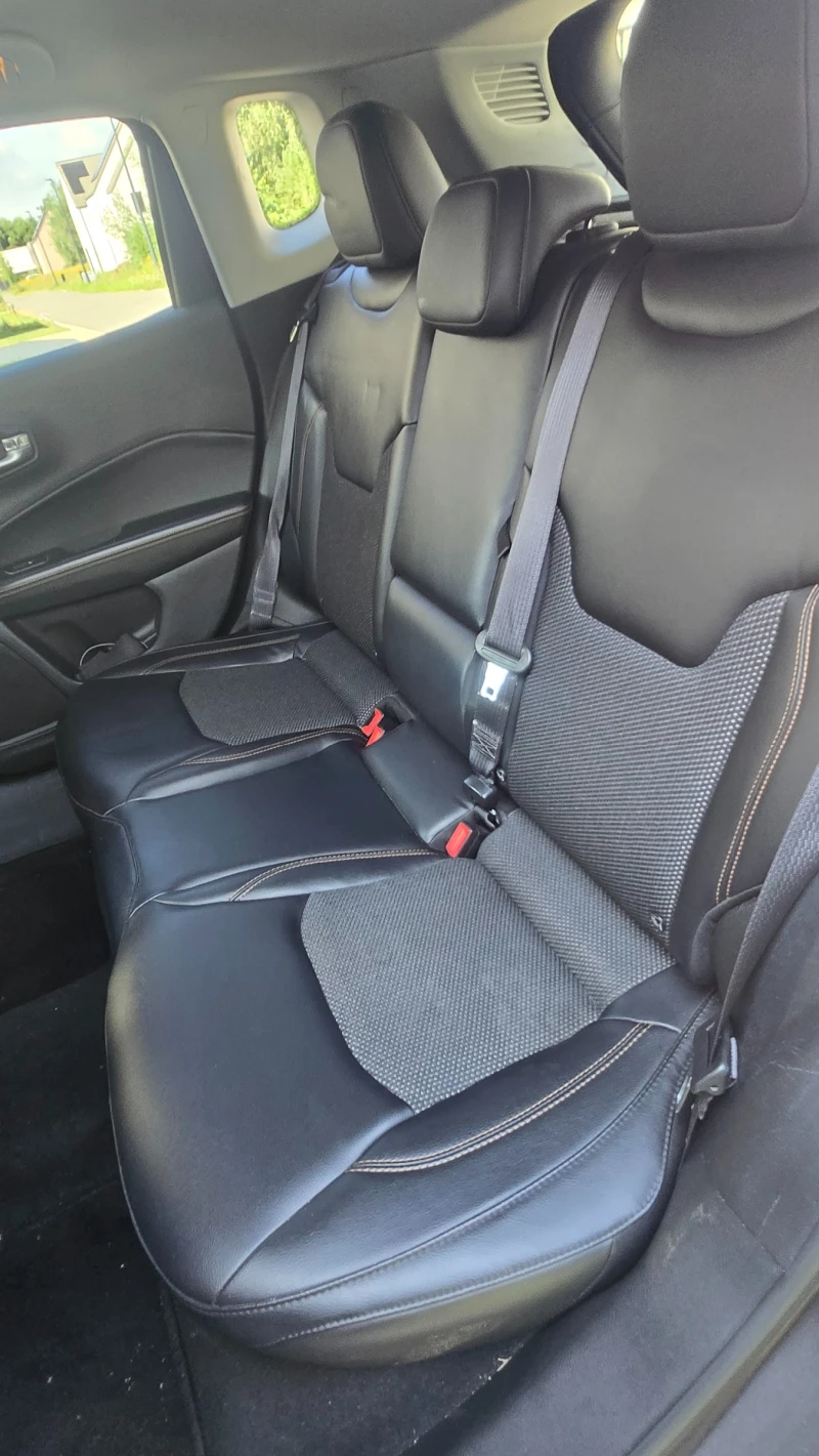 Jeep Compass Limited, снимка 10 - Автомобили и джипове - 51784879