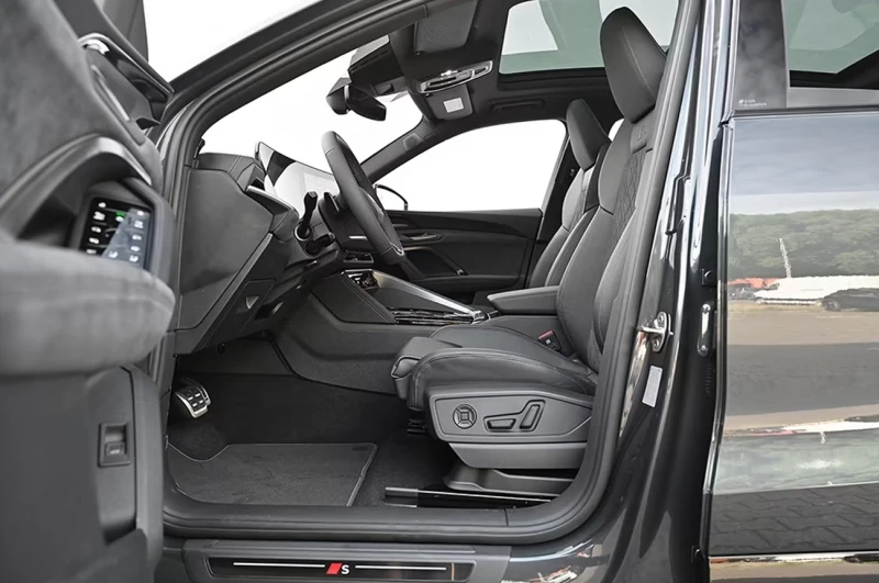 Audi SQ5 TFSI* печка* Панорама* Head Up* , снимка 6 - Автомобили и джипове - 52219988