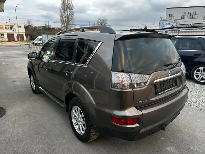 Mitsubishi Outlander 2.2 DiD 156к.с 4х4 Exclusive, снимка 3 - Автомобили и джипове - 52776019