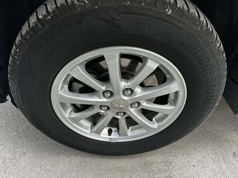 Mitsubishi Outlander 2.2 DiD 156к.с 4х4 Exclusive, снимка 7 - Автомобили и джипове - 52776019