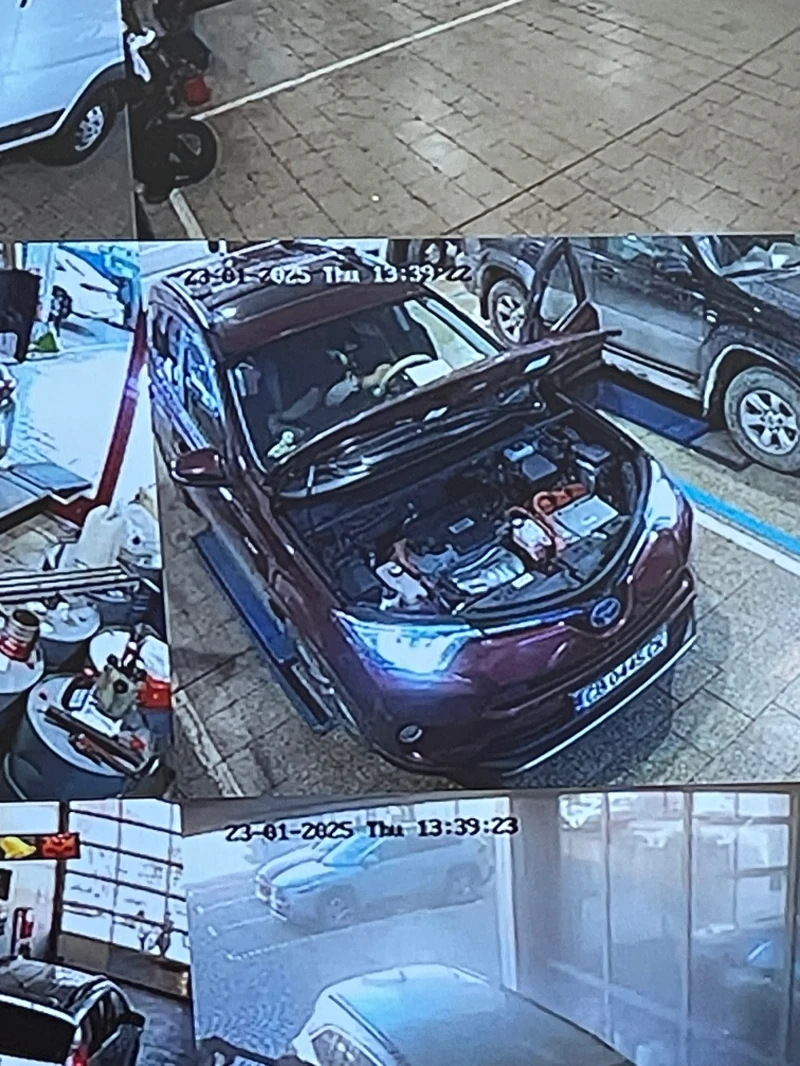 Toyota Rav4 Luxury, снимка 5 - Автомобили и джипове - 52853769