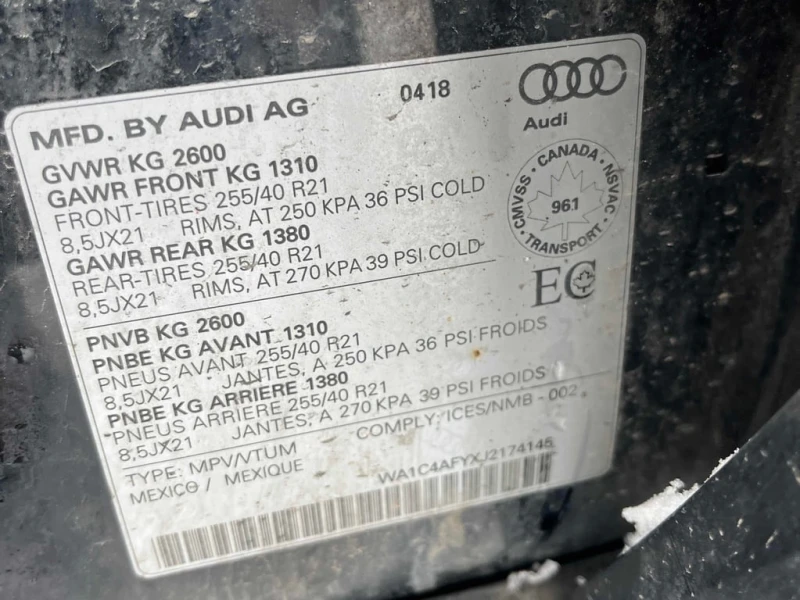 Audi SQ5 2018 TECHNIK QUATTRO * ДИСТРОНИК * 360 КАМЕРА * , снимка 12 - Автомобили и джипове - 53038172