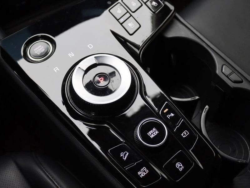 Kia Sportage Diesel 2.0 2WD| 184к.с.| ВКЛ.ТЕХНОТЕСТ, снимка 9 - Автомобили и джипове - 55636728