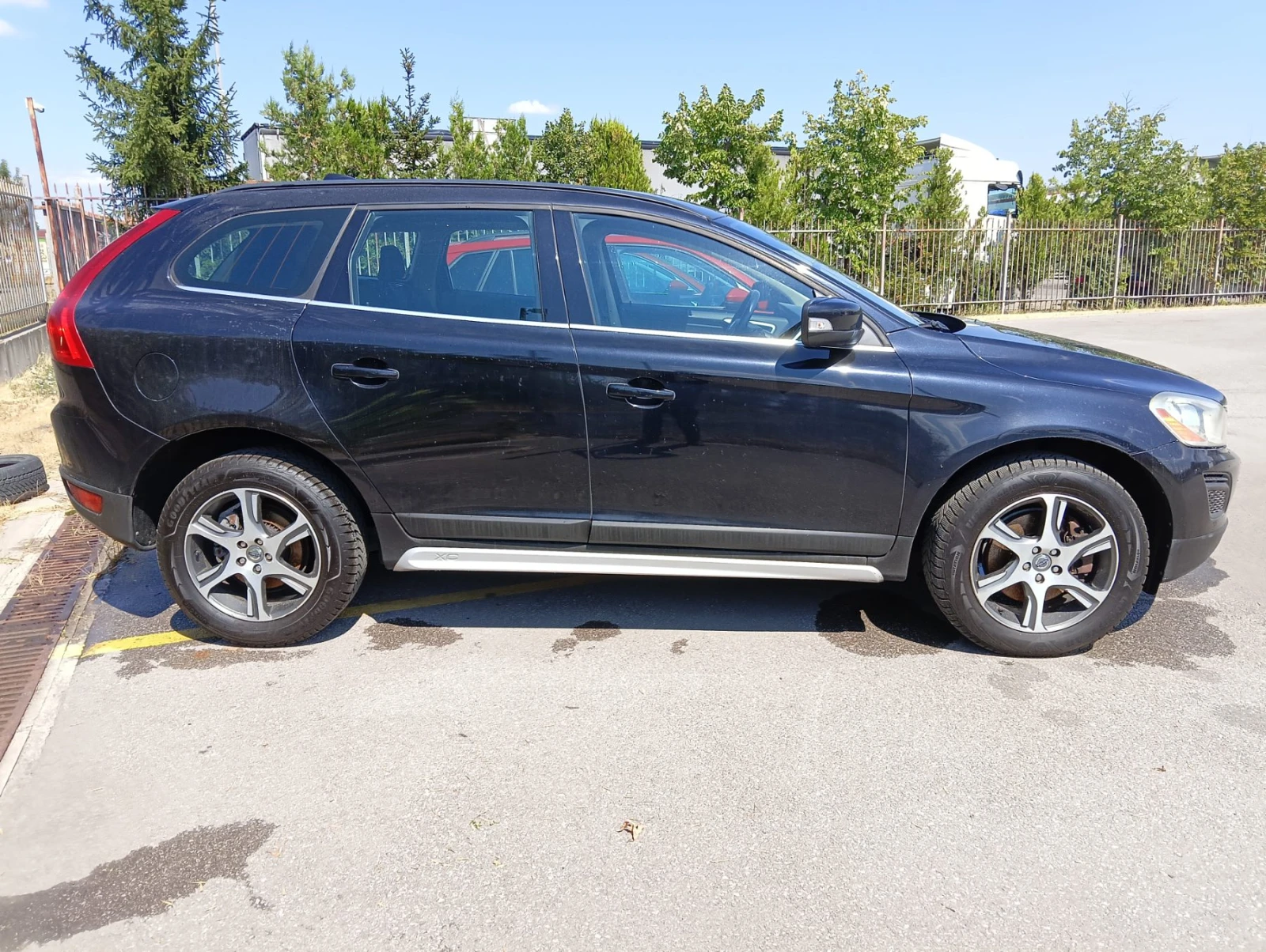 Volvo XC60 2.4 D3 AWD  - изображение 4