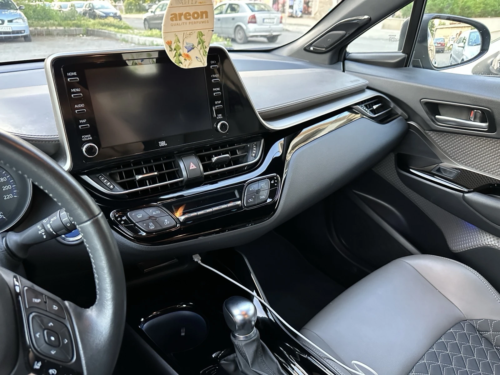 Toyota C-HR Classy - изображение 8