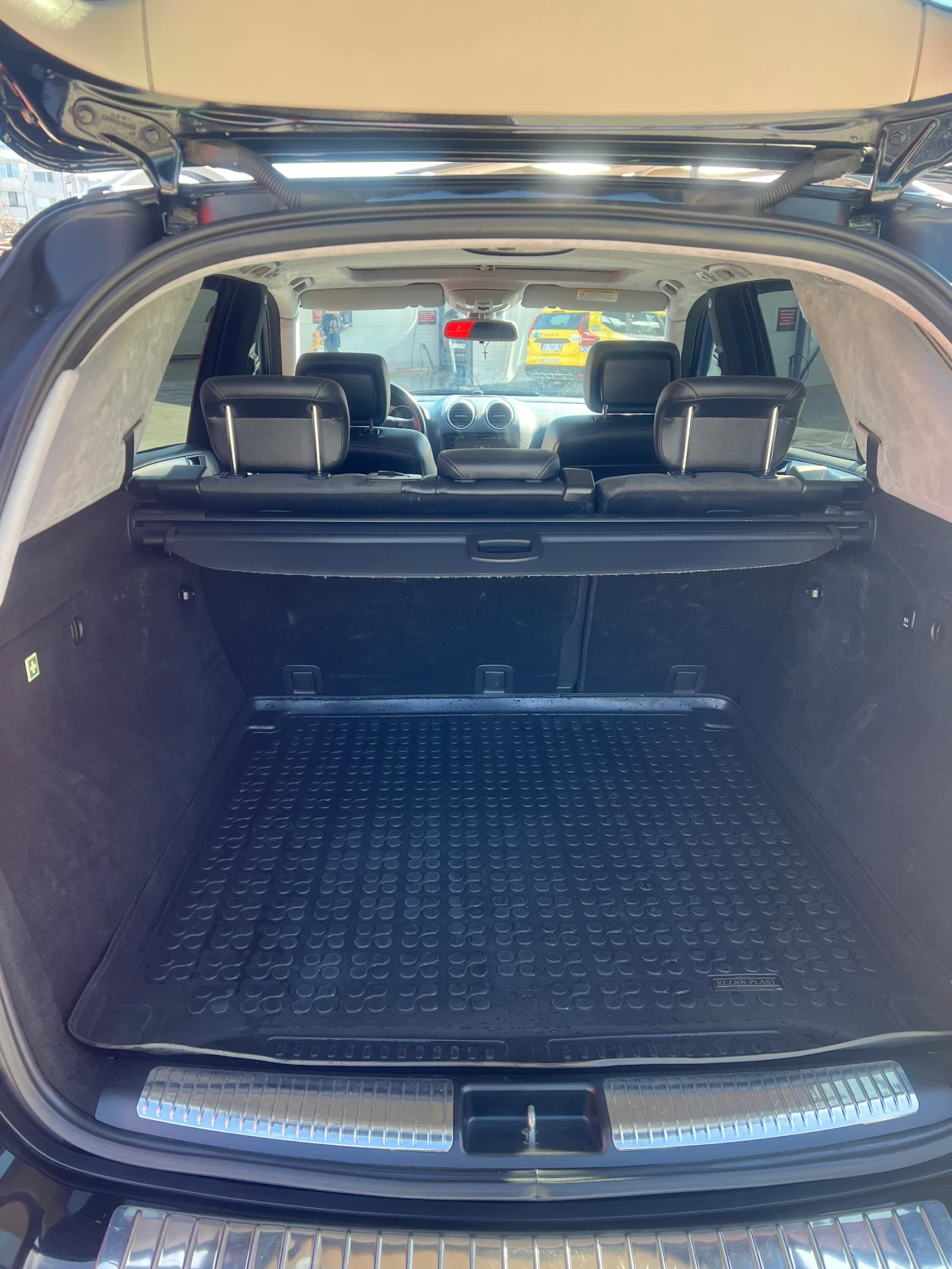 Mercedes-Benz ML 320  - изображение 7