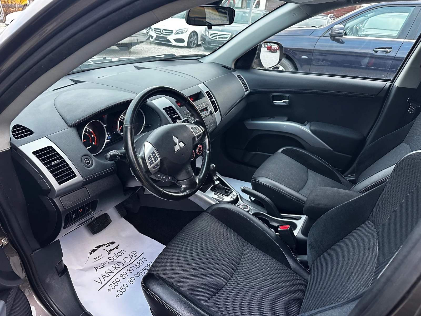 Mitsubishi Outlander 2.2 DiD 156к.с 4х4 Exclusive - изображение 8