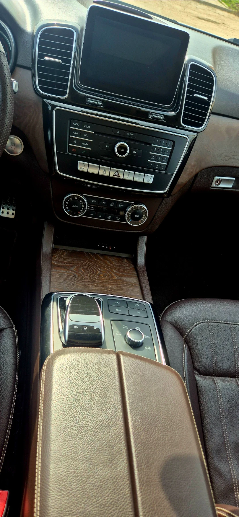 Mercedes-Benz GLE 400 ЧИСТ CARFAX, снимка 10 - Автомобили и джипове - 53787051