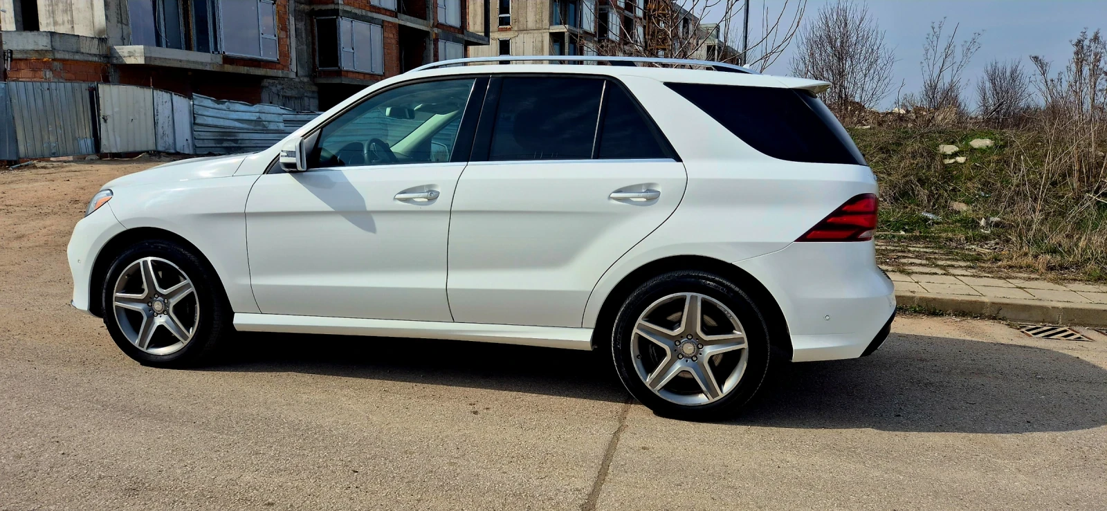 Mercedes-Benz GLE 400 ЧИСТ CARFAX, снимка 4 - Автомобили и джипове - 53787051