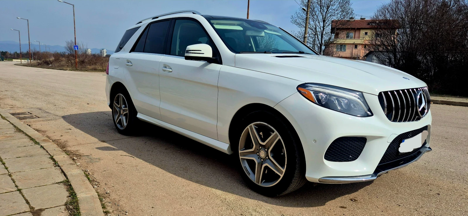 Mercedes-Benz GLE 400 ЧИСТ CARFAX, снимка 2 - Автомобили и джипове - 53787051