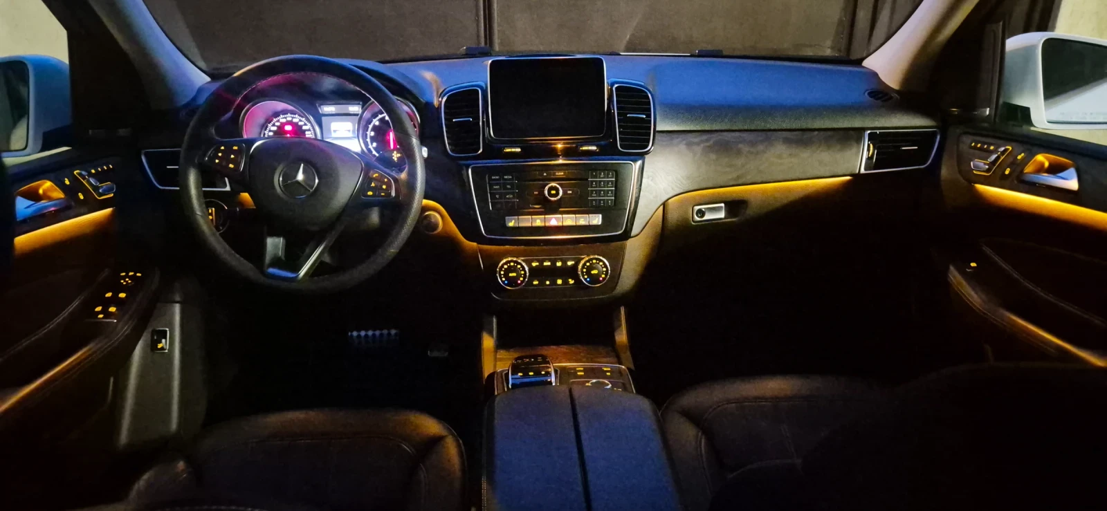 Mercedes-Benz GLE 400 ЧИСТ CARFAX, снимка 16 - Автомобили и джипове - 53787051