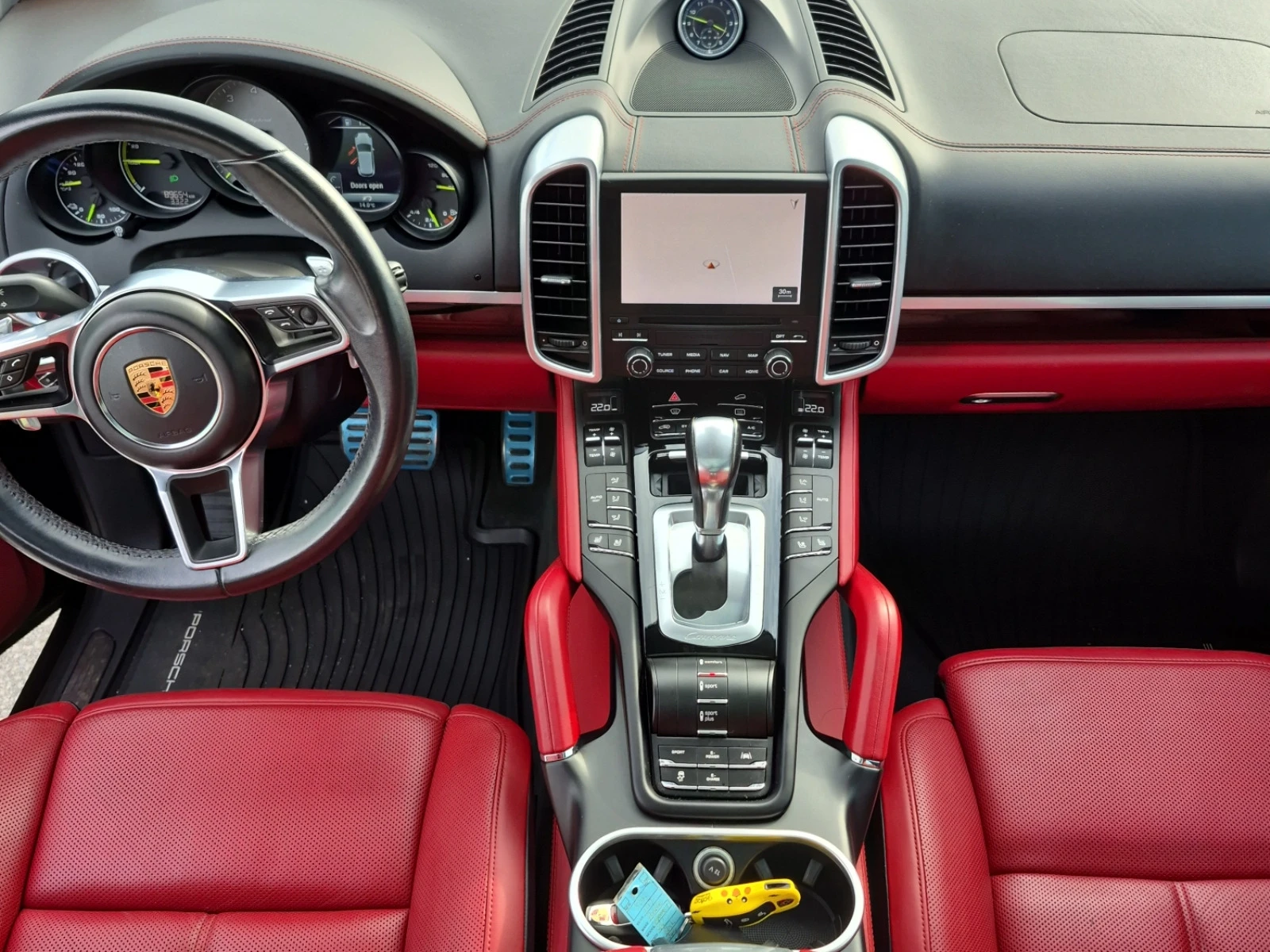 Porsche Cayenne * * CARFAX * * АВТО КРЕДИТ * * , снимка 5 - Автомобили и джипове - 53977127