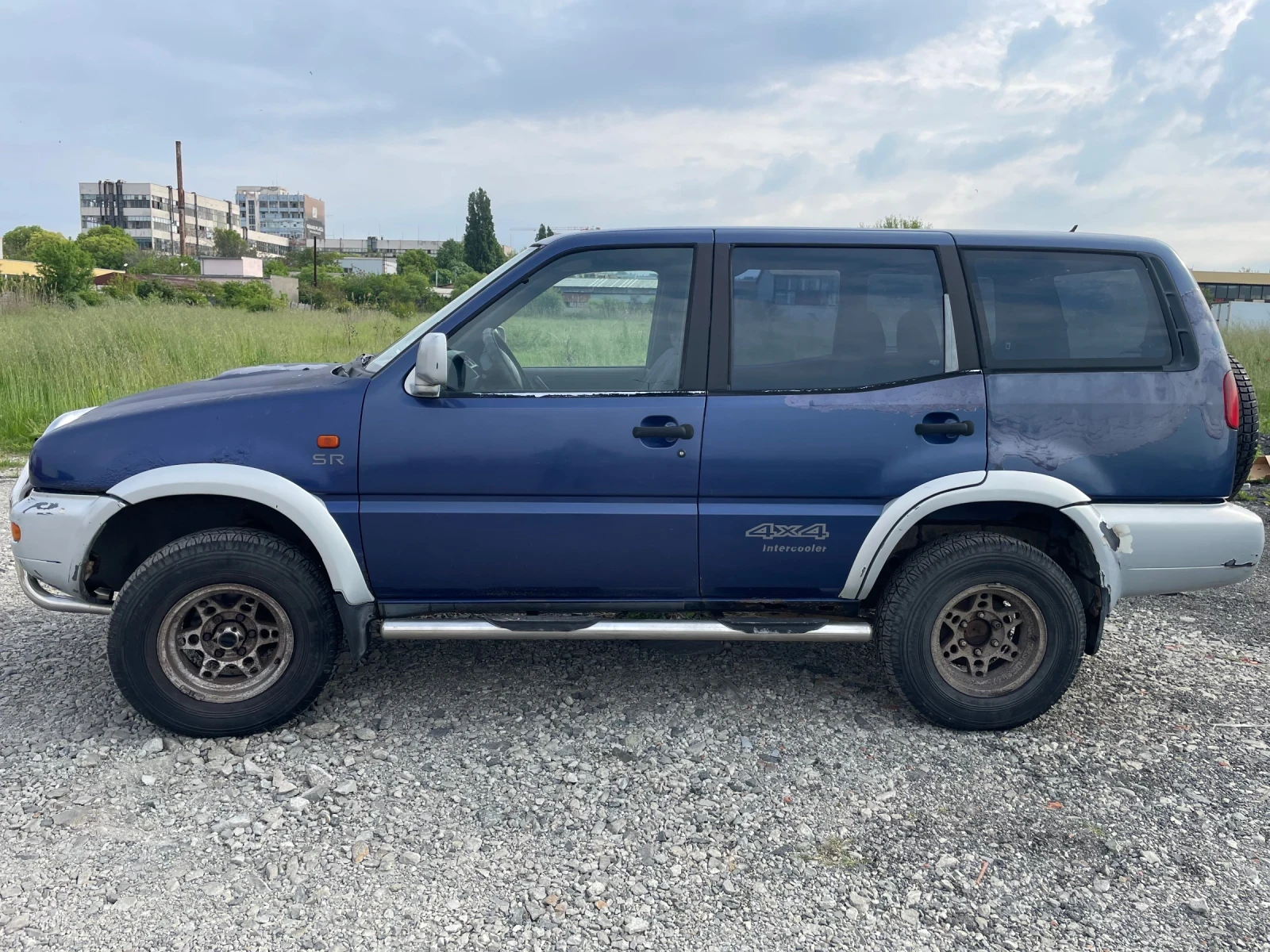 Nissan Terrano, снимка 5 - Автомобили и джипове - 54514163