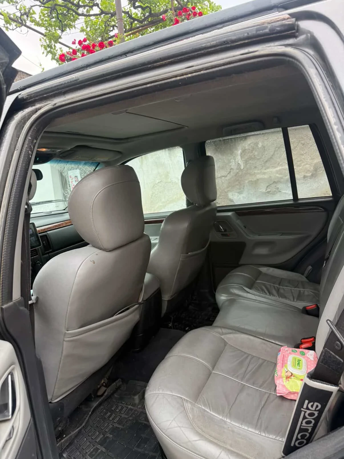 Jeep Grand cherokee, снимка 4 - Автомобили и джипове - 54645902