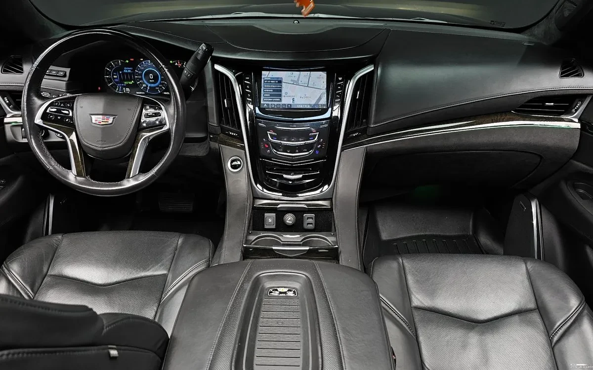 Cadillac Escalade 6.2 * CAPTAIN SEATS * ПОДГР/ОБДУХ * 360 * HEADS UP, снимка 6 - Автомобили и джипове - 54724999