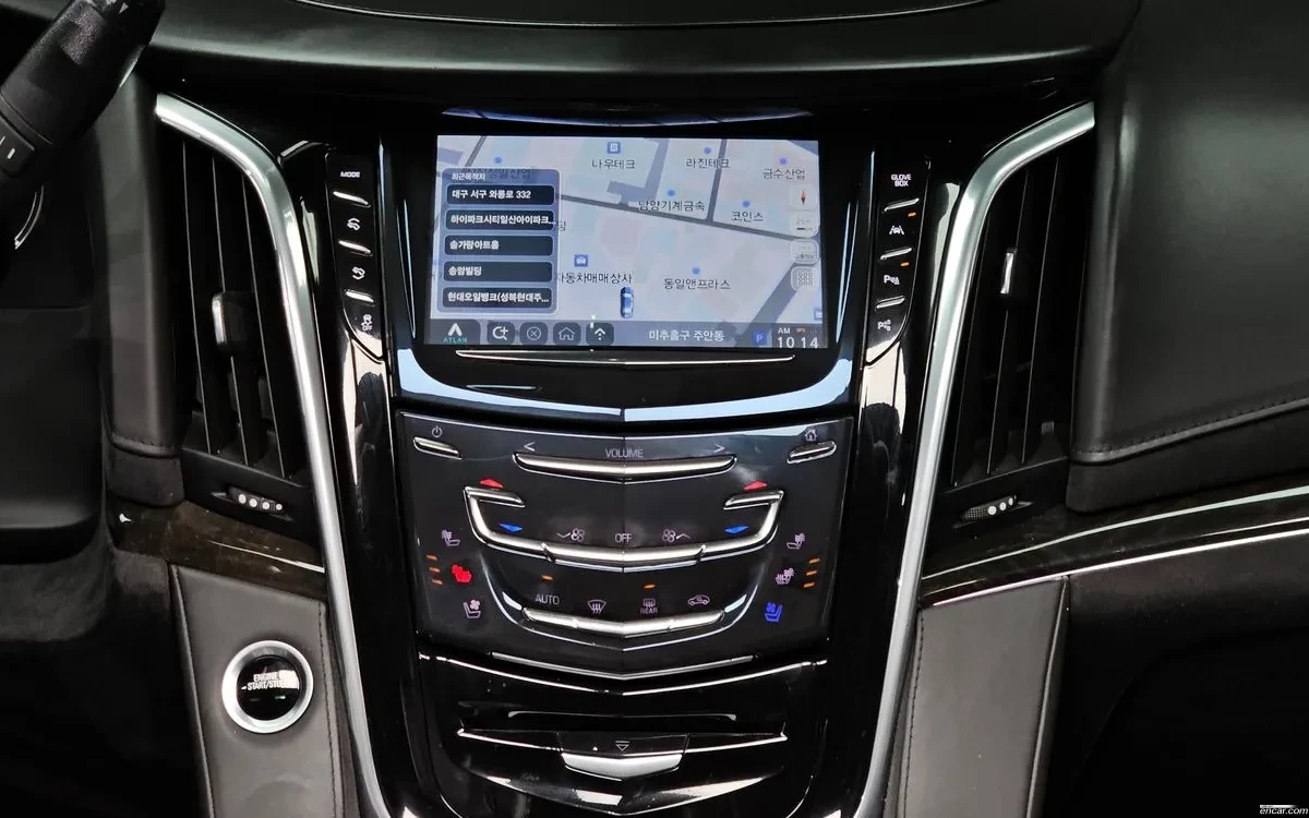 Cadillac Escalade 6.2 * CAPTAIN SEATS * ПОДГР/ОБДУХ * 360 * HEADS UP, снимка 12 - Автомобили и джипове - 54724999