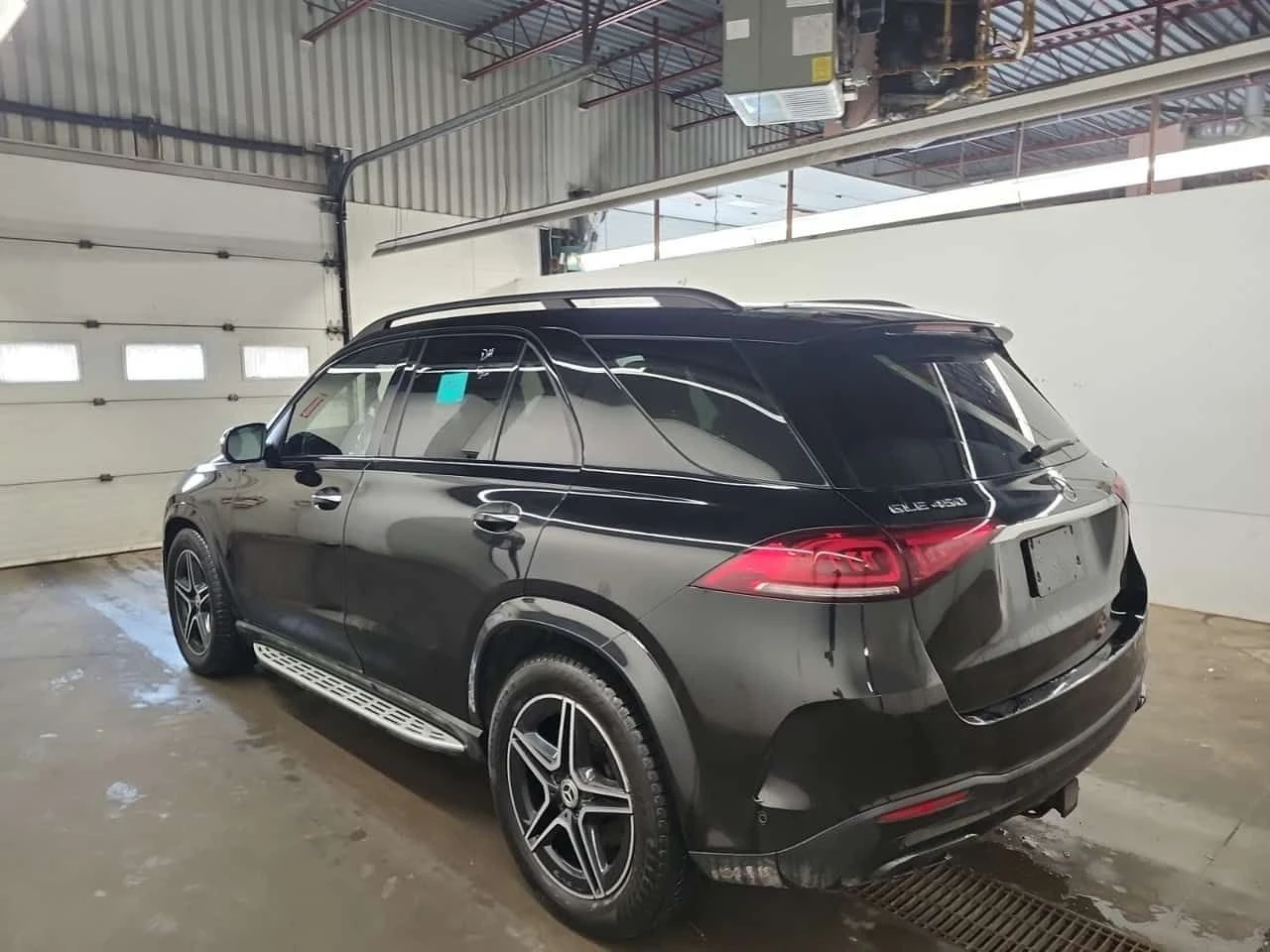 Mercedes-Benz GLE 450 AMG HEAD-UP * ПОДГРЕВИ * BURMESTER * PANO * CARFAX, снимка 4 - Автомобили и джипове - 54794362