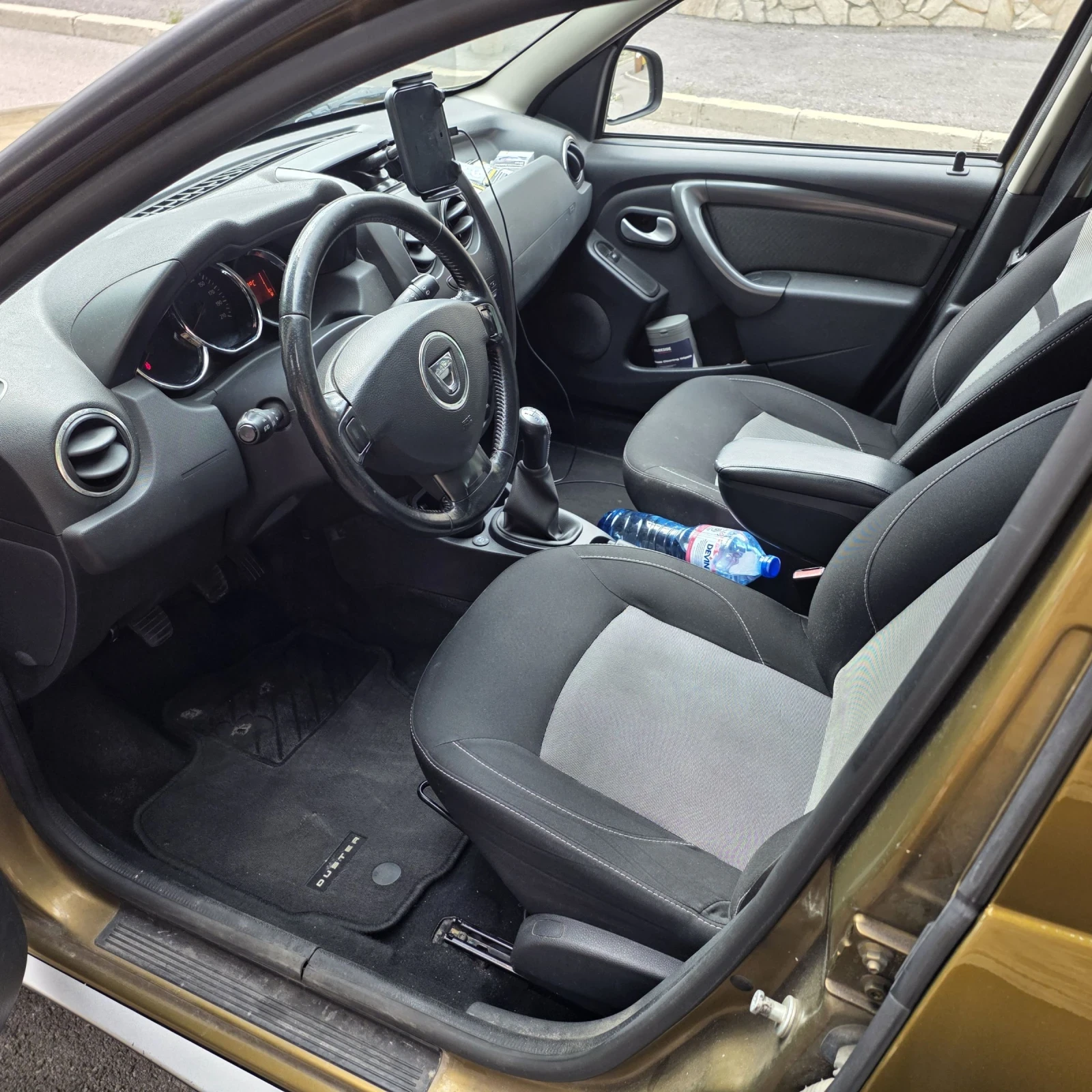 Dacia Duster 1.6 Sce 115 LPG, снимка 5 - Автомобили и джипове - 55165496
