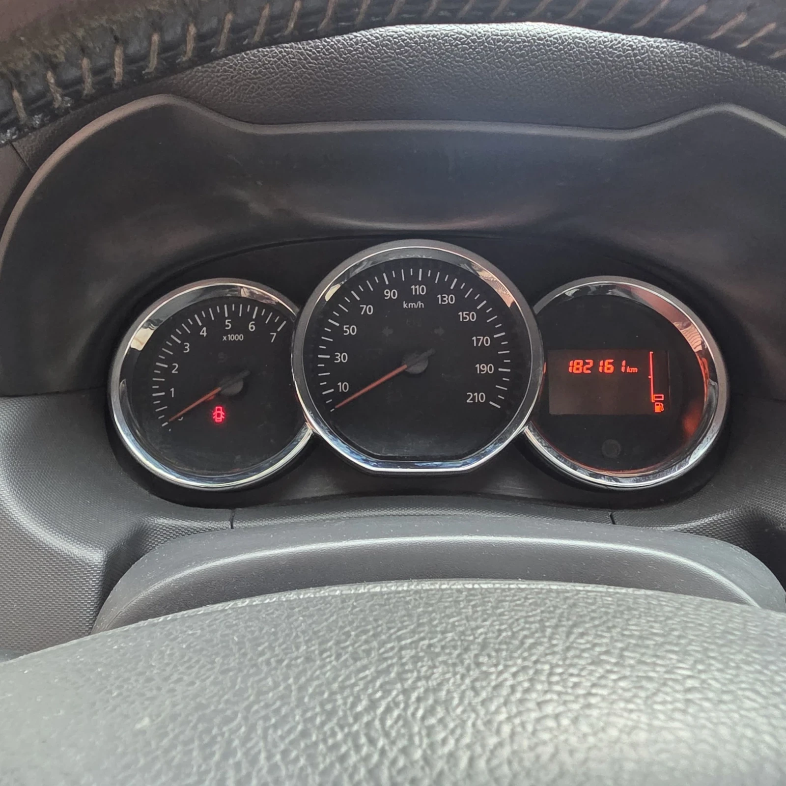 Dacia Duster 1.6 Sce 115 LPG, снимка 7 - Автомобили и джипове - 55165496