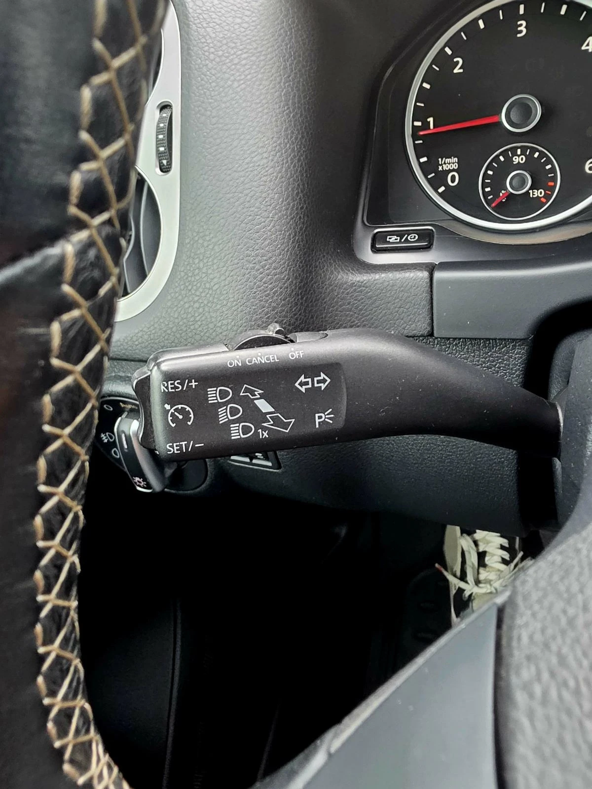 VW Tiguan 2.0 TDI LOUNGE, снимка 7 - Автомобили и джипове - 55171343
