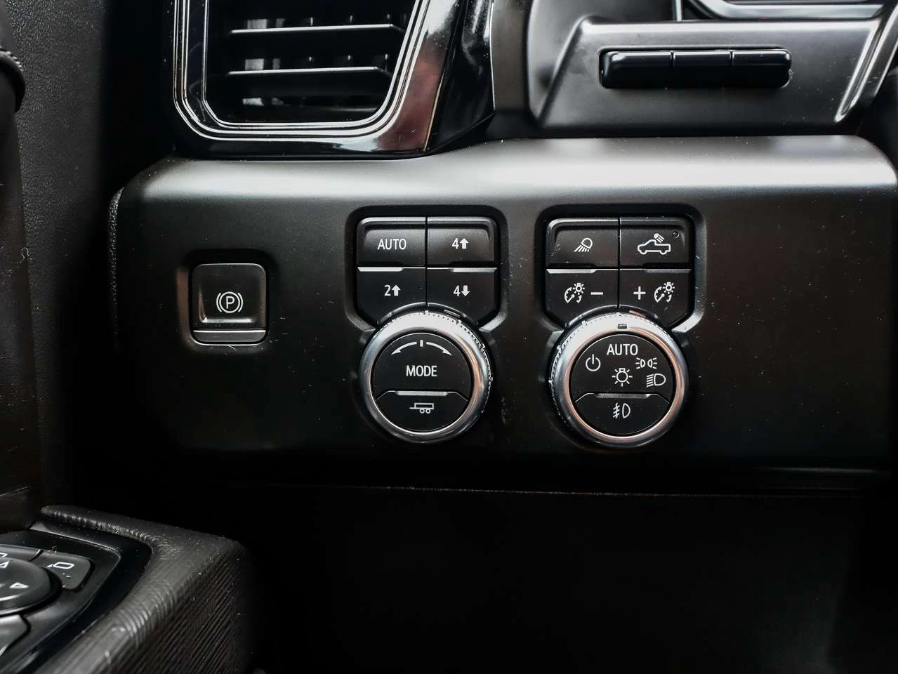 Gmc Sierra AT4X 6.2L | [�������/�����/ | Mobile.bg � ����������� 10
