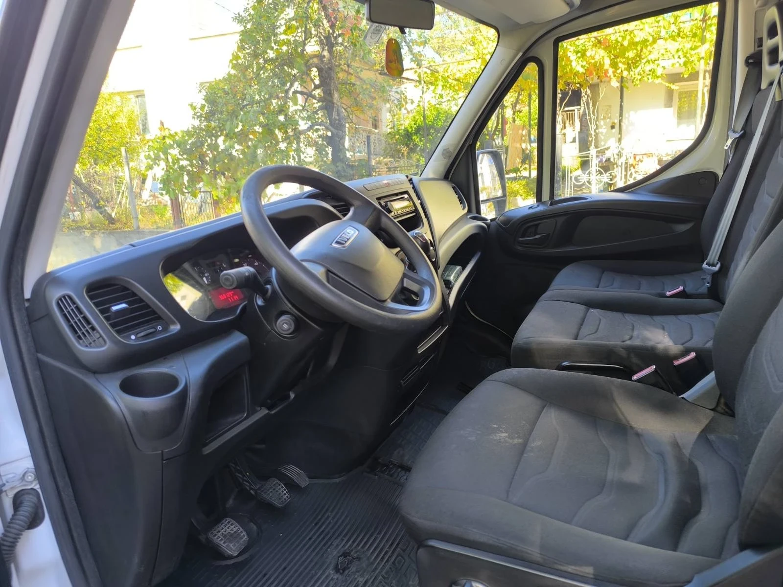 Iveco 35c15 3.0 D | Mobile.bg   12