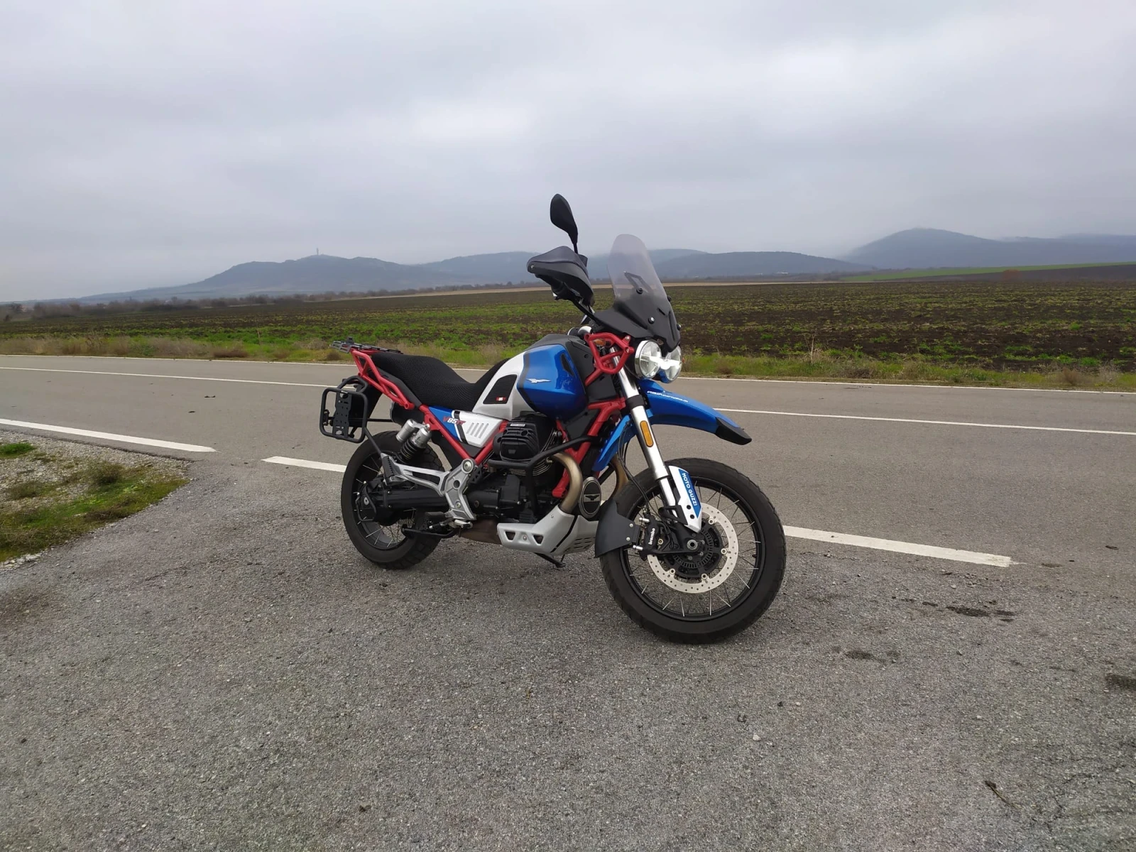 Moto Guzzi V V85TT, снимка 6 - Мотоциклети и мототехника - 54577390