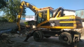      Caterpillar M318