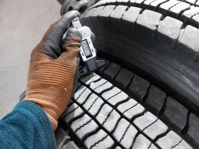 Гуми Всесезонни 215/75R17.5, снимка 7