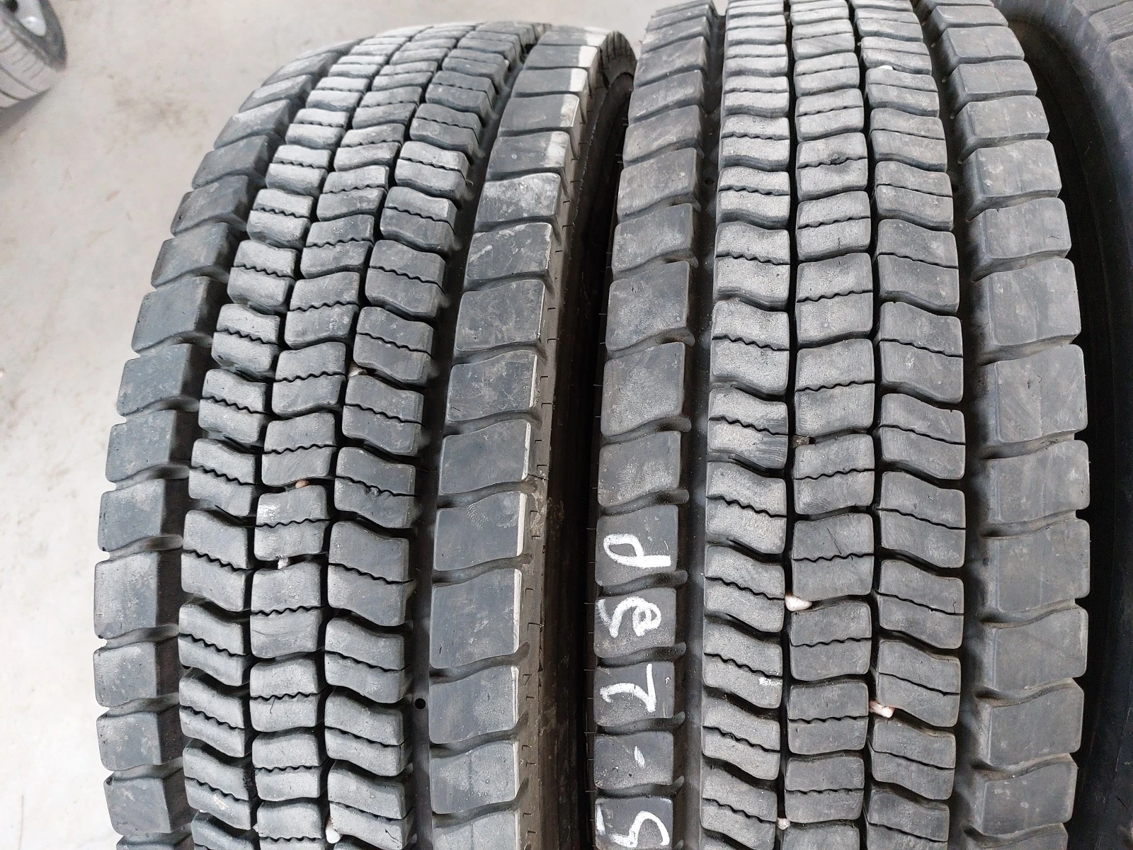���� 215/75R17.5 | Mobile.bg � ����������� 3