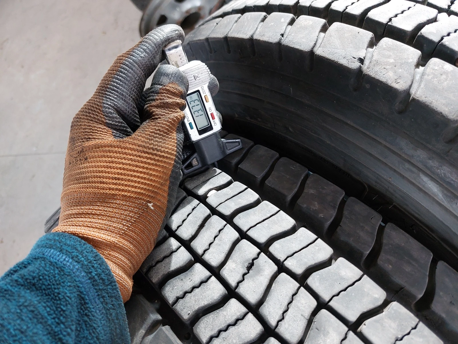 ���� 215/75R17.5 | Mobile.bg � ����������� 7