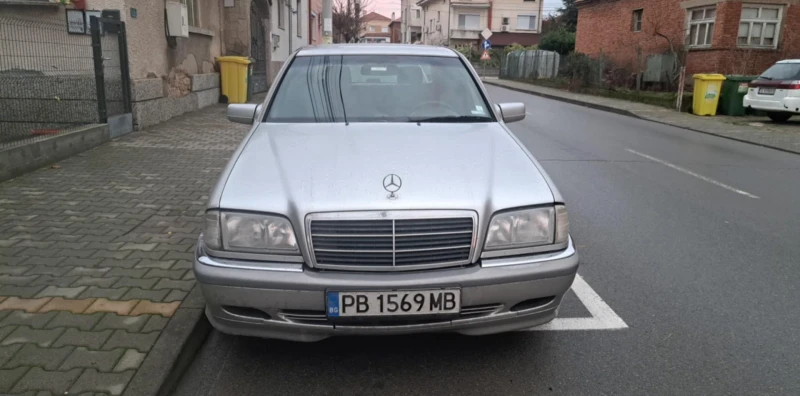 Mercedes-Benz C 220 CDI, снимка 2 - Автомобили и джипове - 48497118