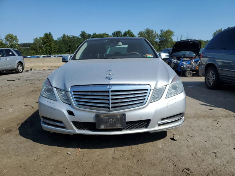 Mercedes-Benz E 500 4MATIC, снимка 5 - Автомобили и джипове - 49564970