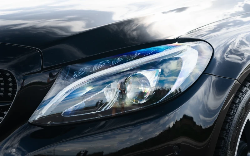 Mercedes-Benz C 200, снимка 5 - Автомобили и джипове - 52524346