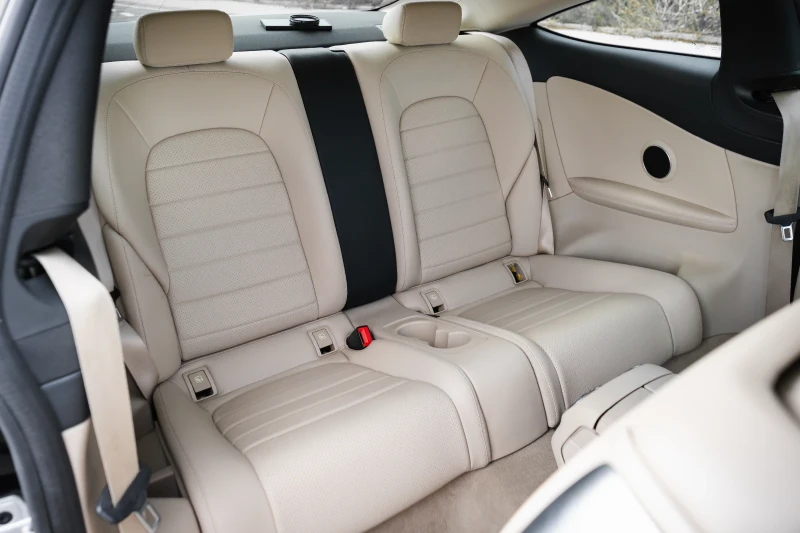 Mercedes-Benz C 200, снимка 11 - Автомобили и джипове - 52524346