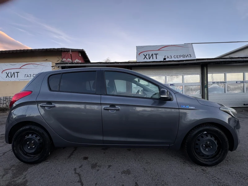 Hyundai I20 1.4 16V BLUE Drive GO!, снимка 8 - Автомобили и джипове - 52616900